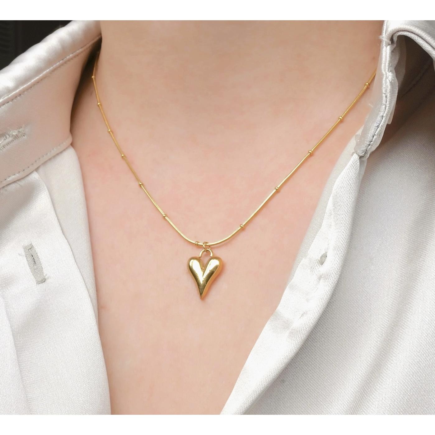 Golden Heartbeat Necklace