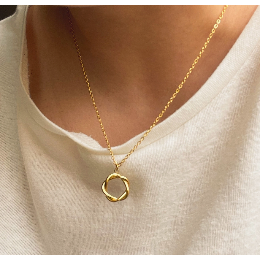 Twist Necklace